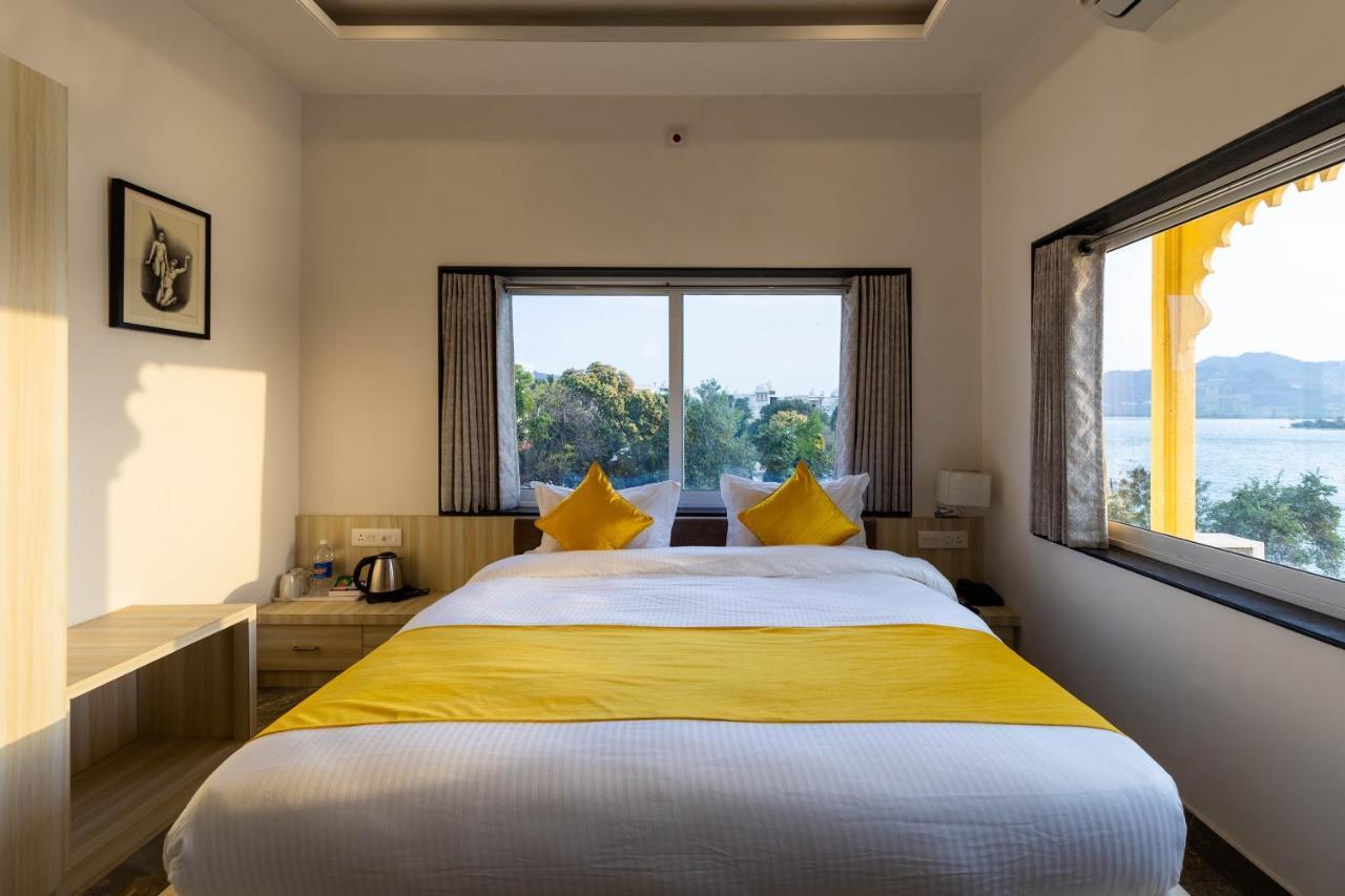 Haveli Jai Durga Udaipur Lake Facing With Swimming Pool Экстерьер фото