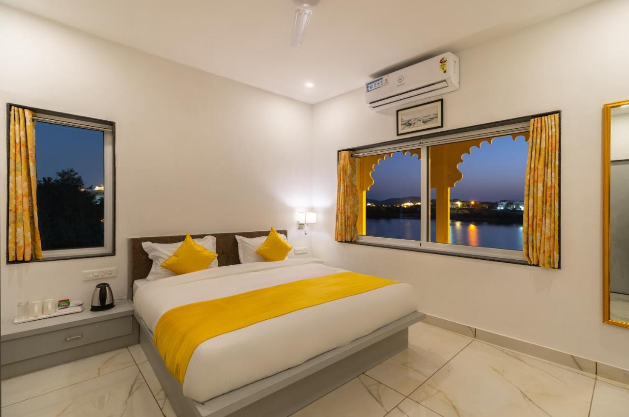 Haveli Jai Durga Udaipur Lake Facing With Swimming Pool Экстерьер фото